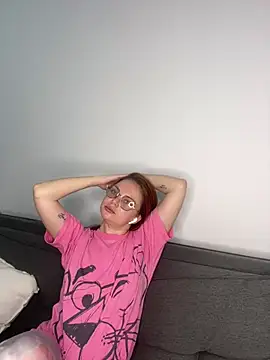 lovebellagrey online show from 8, 4, 2026