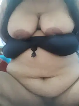 Snapshot of chubby_wife chatting on 23, 6, 2026 chubby wife online show from 23, 6, 2026