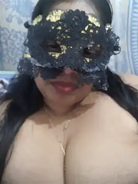 Snapshot of chubby_wife chatting on 17, 7, 2026 chubby wife online show from 17, 7, 2026