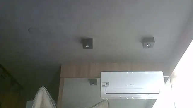 Skinny-Kitten online show from 22, 12, 2025