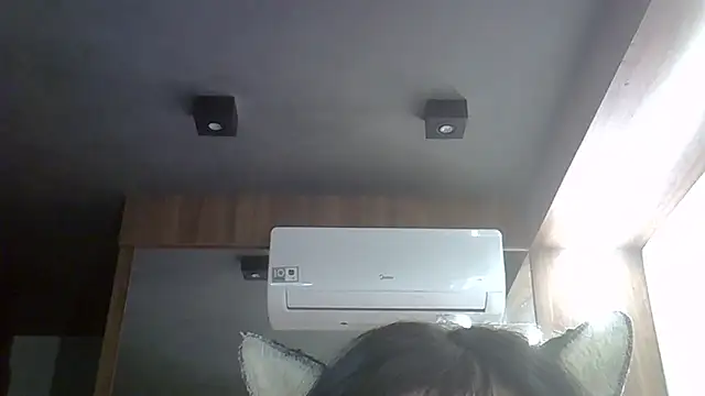 Skinny-Kitten online show from 21, 4, 2026