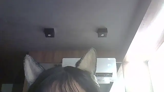 Skinny-Kitten online show from 25, 4, 2026