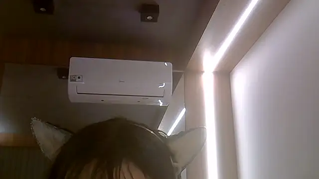 Skinny-Kitten online show from 26, 7, 2026