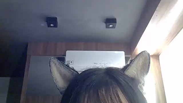 Skinny-Kitten online show from 27, 7, 2026