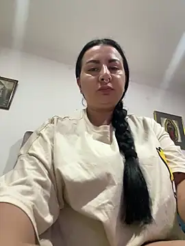Abril Luv online show from 15, 6, 2026