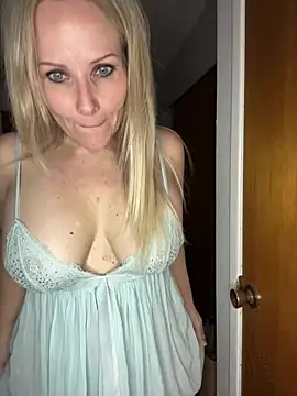 Snapshot of Sexual_Lovable_Doll chatting on 23, 3, 2025 Sexual Lovable Doll online show from 23, 3, 2025