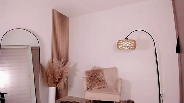 wandathompson  online show from 6, 3, 2025