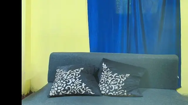 Snapshot of Cute_boy2000 chatting on 18, 11, 2025 Cute boy2000 online show from 18, 11, 2025