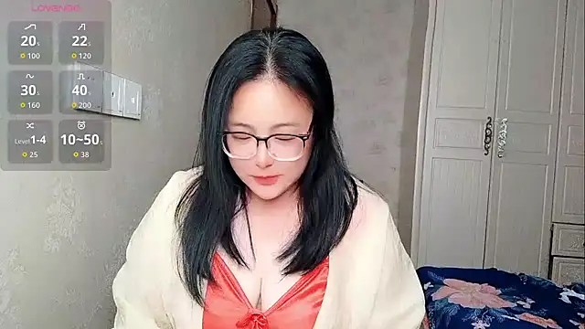Vivianangn-e online show from 11, 6, 2026