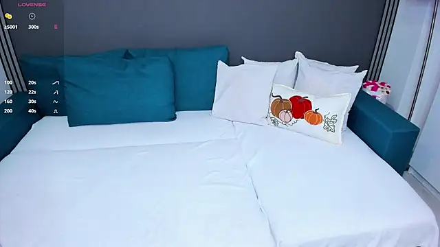 Snapshot of Christall_StarXX chatting on 3, 11, 2025 Christall StarXX online show from 3, 11, 2025