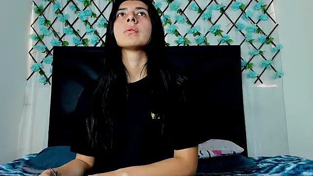 EmmaWilliamss online show from 22, 1, 2025