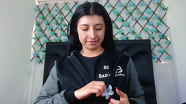 EmmaWilliamss online show from 20, 11, 2025