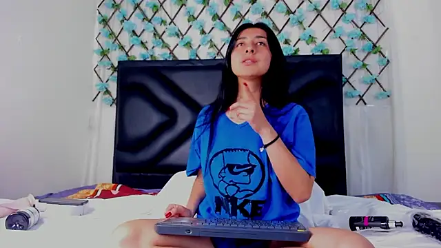 EmmaWilliamss online show from 26, 3, 2026