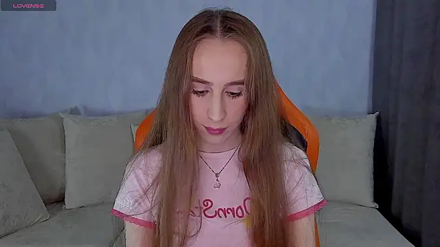 Snapshot of _mira_cle_ chatting on 6, 3, 2026 mira cle online show from 6, 3, 2026