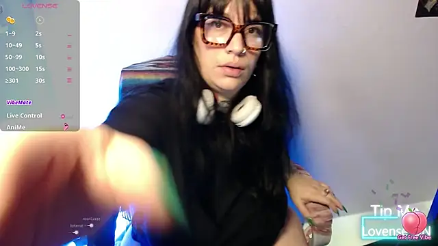 VampGirl1 online show from 16, 11, 2025