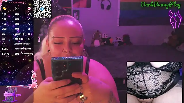 DarkBunnyPlay online show from 18, 12, 2025