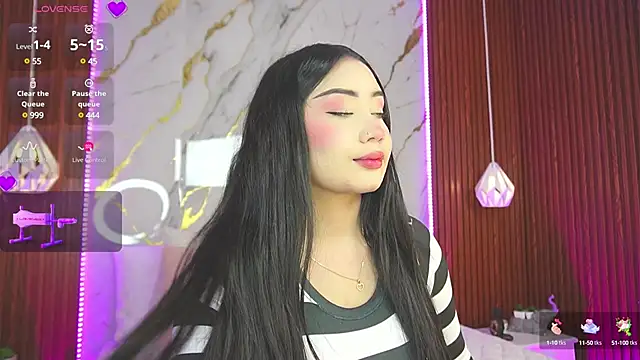 haylie  online show from 1, 2, 2025