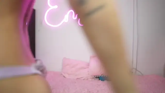 Snapshot of emily_smittt chatting on 14, 1, 2025 emily smittt online show from 14, 1, 2025