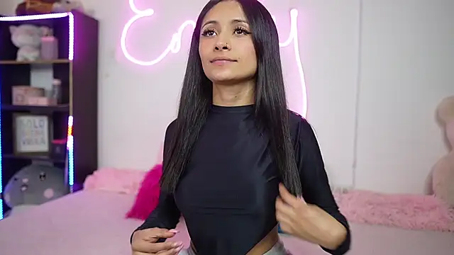 Snapshot of emily_smittt chatting on 5, 2, 2025 emily smittt online show from 5, 2, 2025