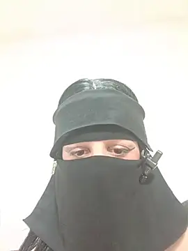 Snapshot of KHALIJIA-ARABIA-couple chatting on 14, 4, 2026 KHALIJIA-ARABIA-couple online show from 14, 4, 2026