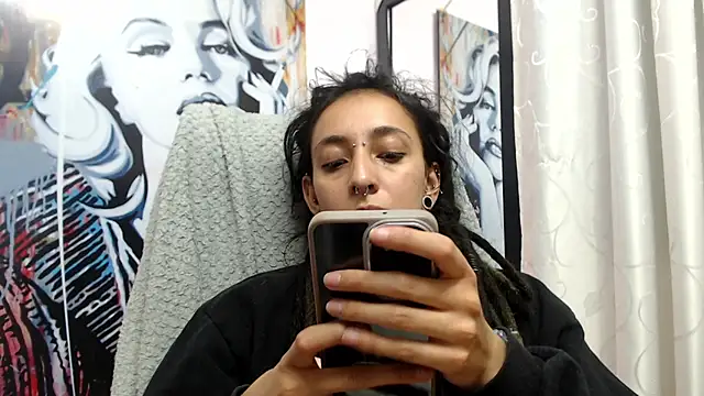 Snapshot of ORIANNA_BODMOD chatting on 13, 5, 2026 ORIANNA BODMOD online show from 13, 5, 2026