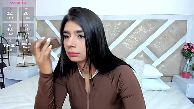 ZiaCalifa online show from 3, 2, 2026