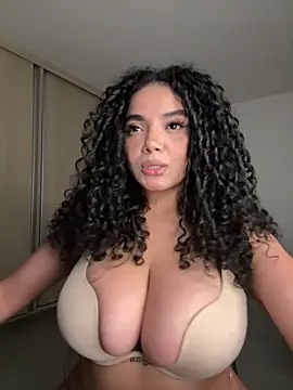 Mariecurl online show from 20, 6, 2026