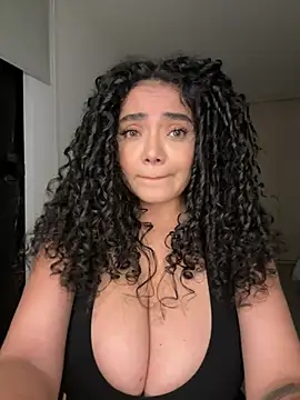 Mariecurl online show from 23, 7, 2026