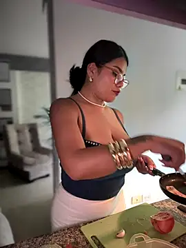 Insane Issa online show from 18, 12, 2025