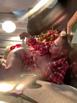 Snapshot of SummerBlueMoon chatting on 14, 12, 2025 SummerBlueMoon online show from 14, 12, 2025