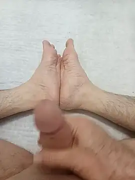 Hardapple01 online show from 5, 12, 2024