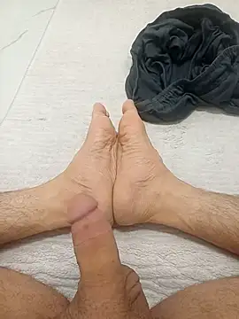 Hardapple01 online show from 27, 9, 2025