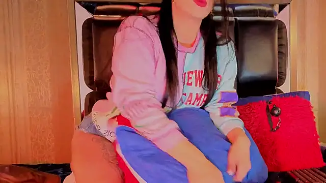 MishaKinki online show from 10, 11, 2025