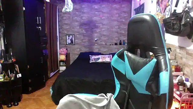 AngelaQueen  online show from 26, 4, 2026