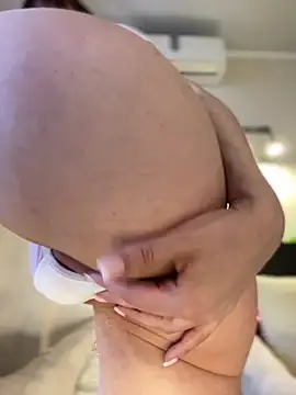 Snapshot of evaran_ chatting on 24, 2, 2025 evaran online show from 24, 2, 2025