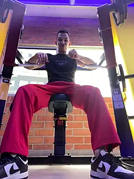 Snapshot of liuscast22 chatting on 20, 2, 2025 liuscast22 online show from 20, 2, 2025