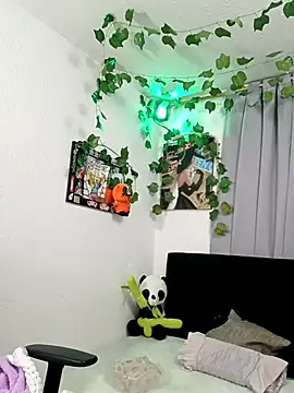 Snapshot of persefone_core chatting on 20, 9, 2025 persefone core online show from 20, 9, 2025