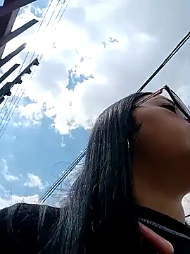 Snapshot of persefone_core chatting on 8, 11, 2025 persefone core online show from 8, 11, 2025