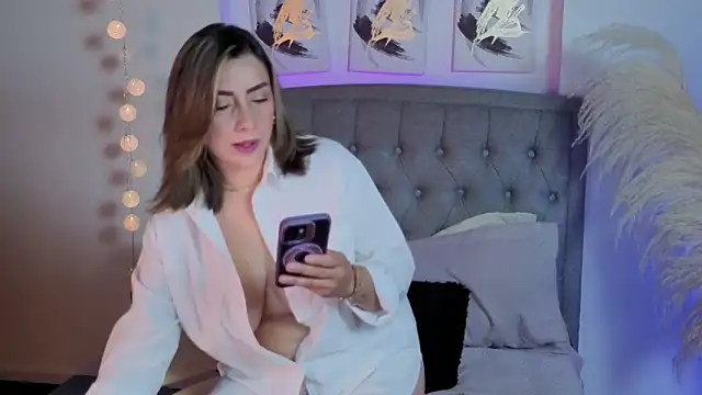 Isabella lt online show from 25, 9, 2025