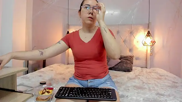 SakuraLee  online show from 23, 9, 2025