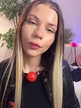 KittyKatyDream online show from 3, 2, 2025