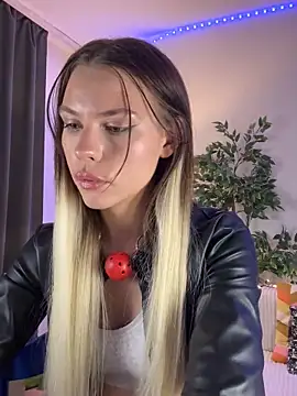 KittyKatyDream online show from 5, 2, 2025