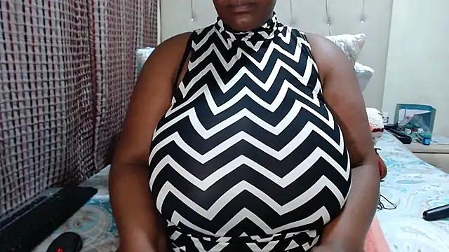 CHOCOLATEDARKBUSTYX online show from 6, 3, 2025