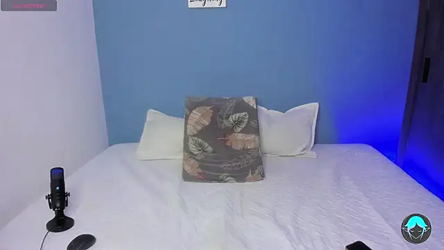 sofi elfqueen online show from 14, 3, 2025