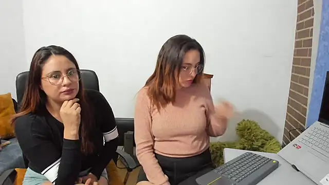  girls on fire  online show from 6, 3, 2025