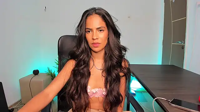 camille-rose online show from 18, 2, 2025