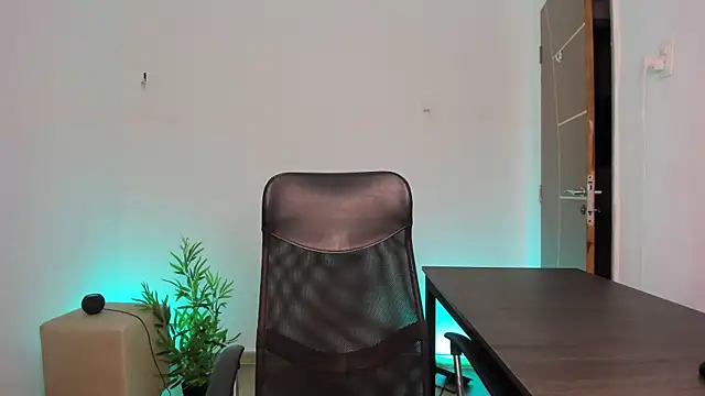 camille-rose online show from 24, 2, 2025