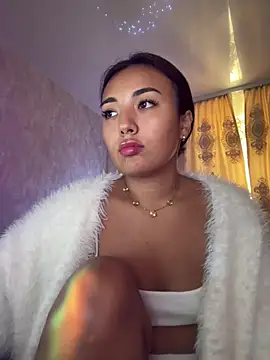 lily  foster online show from 30, 4, 2026