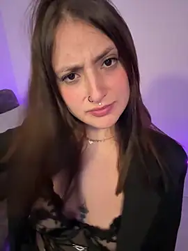 Snapshot of Megan_lu2 chatting on 4, 10, 2025 Megan lu2 online show from 4, 10, 2025