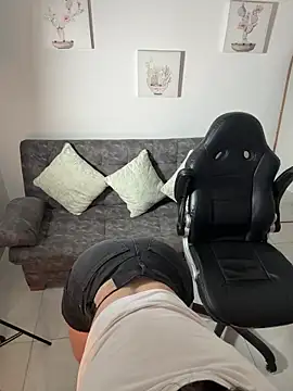 Snapshot of Megan_lu2 chatting on 20, 11, 2025 Megan lu2 online show from 20, 11, 2025